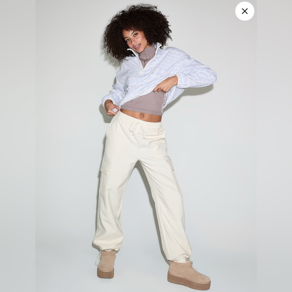 Victoria’s Secret Pink Brushed Woven Cargo Pants